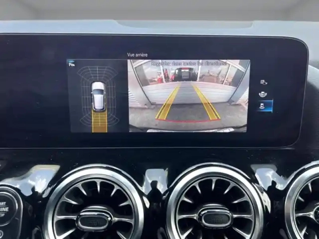 Mercedes Gla 200 progressive line — photo 19