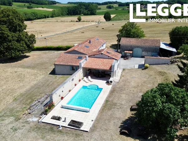 Maison 8 pièces 268 m²