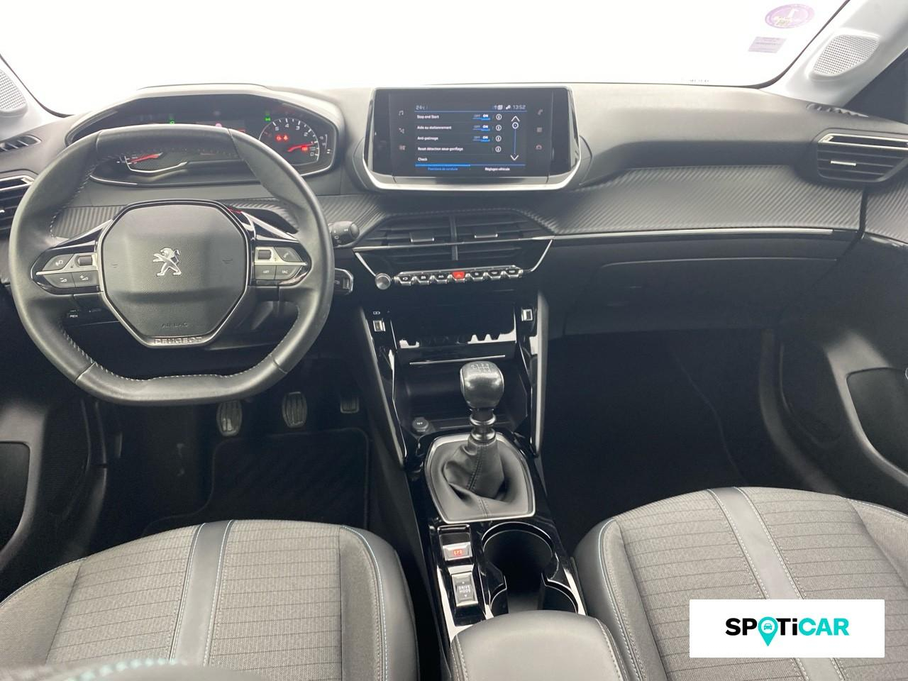 Peugeot 208 1.2 puretech 100ch s&s allure — photo 8