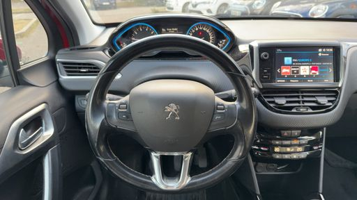 Peugeot 2008 1.2 PureTech 110 - Allure – 2018 – 106566 km – Essence – Boîte Manuelle — photo 36