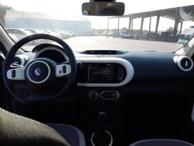 Renault Twingo iii sce 65 - 21 — photo 10