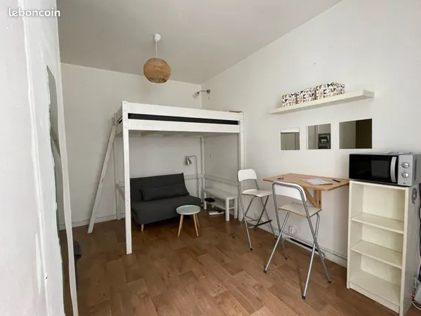 Studio meublé centre
