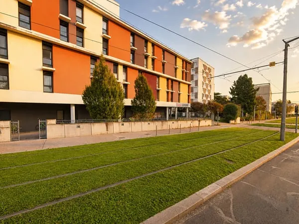 Studio meublé avec son parking