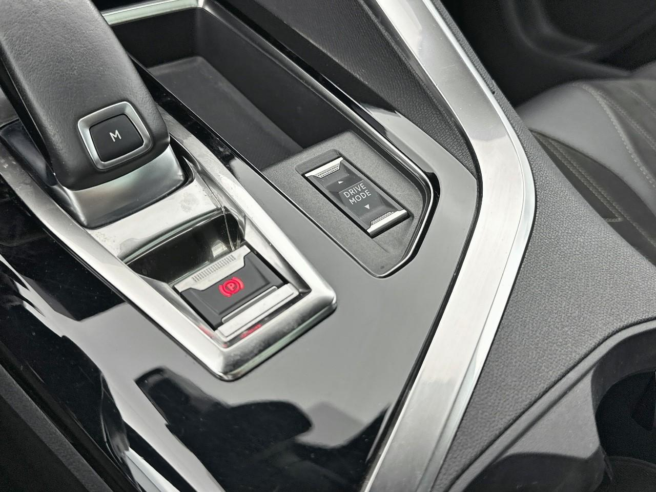 Peugeot 3008 puretech 130ch s&s eat8 gt — photo 29