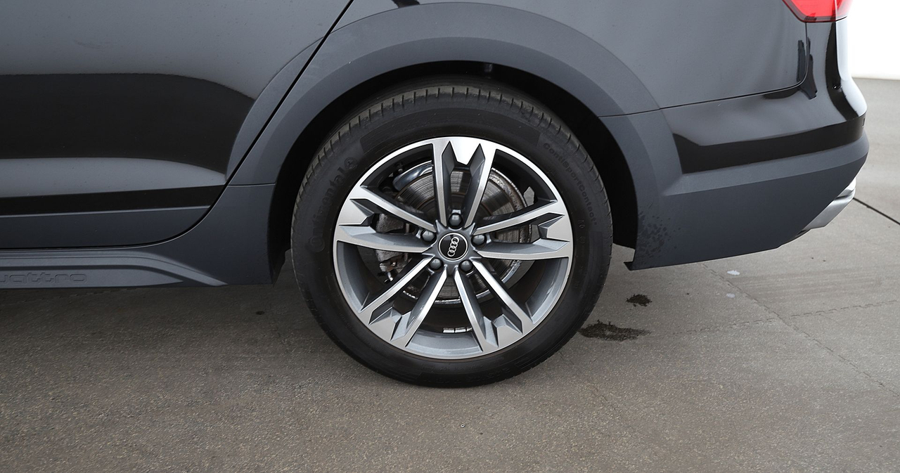 Audi A4 Allroad — photo 34