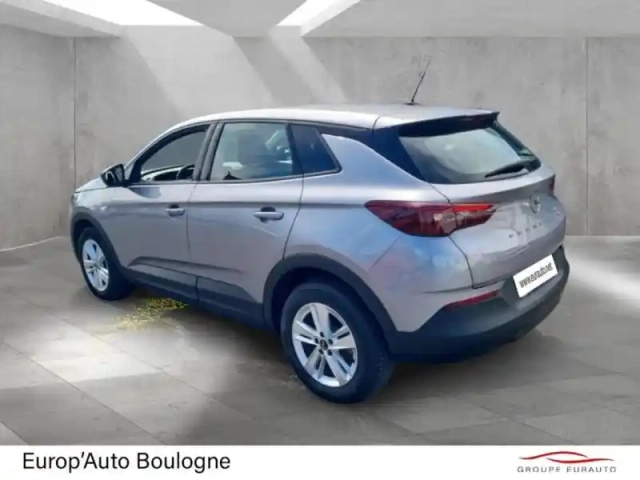 Opel Grandland 1.2 turbo 130ch — photo 7