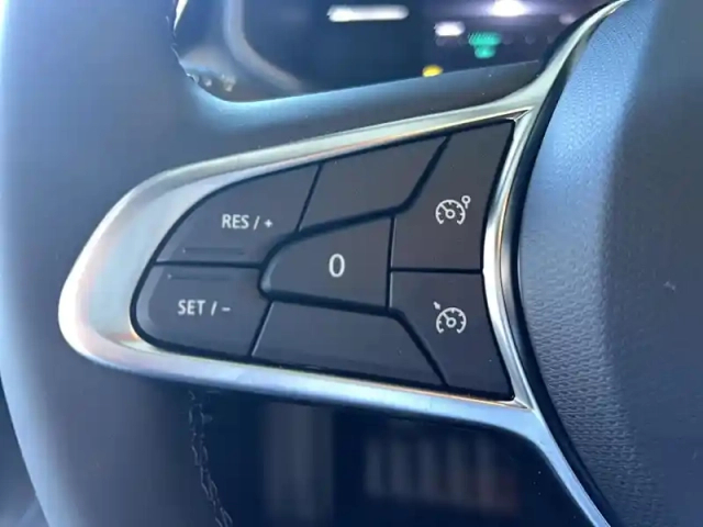Renault Clio blue dci 100 ch gsr2 — photo 10
