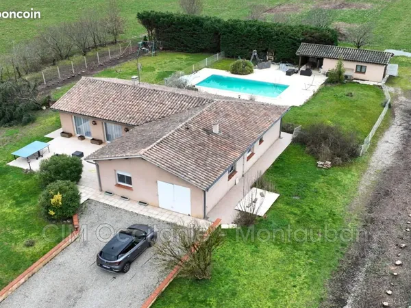 Maison 1 996 m² Montauban