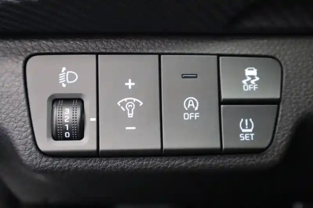 Kia Stonic 1.0 t-gdi 120 ch mhev dct7 — photo 12