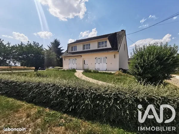 Pavillon 8 pièces 162 m²