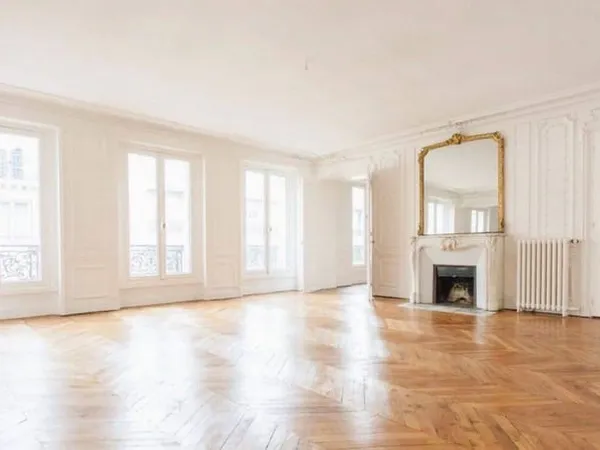 Appartement 8 pièces 256 m²