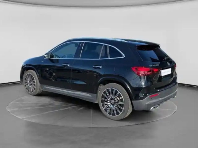 Mercedes Gla 200 d 150ch amg line 8g-dct — photo 3