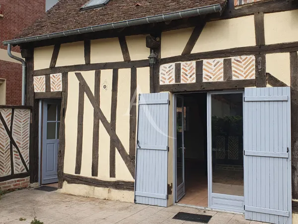 Ensemble immobilier La Ferté Saint Aubin