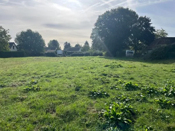Terrain 623 m²