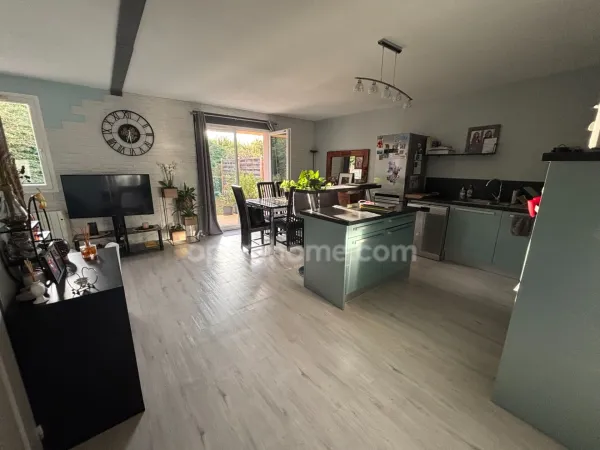 🏡 Maison 80 m² avec 2 chambres, bureau, garage et jardin - Saint-Michel - 150 000 € FAI