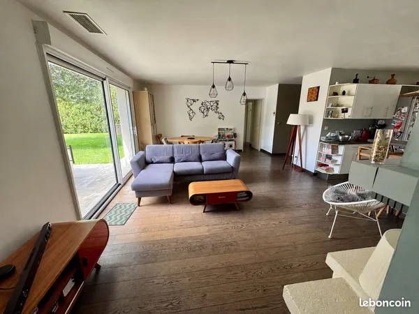 Maison T5 de plain-pied avec jardin en centre ville