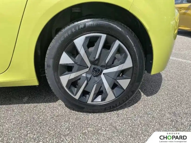 Peugeot 208 puretech 75 s&amp;s bvm5 — photo 11