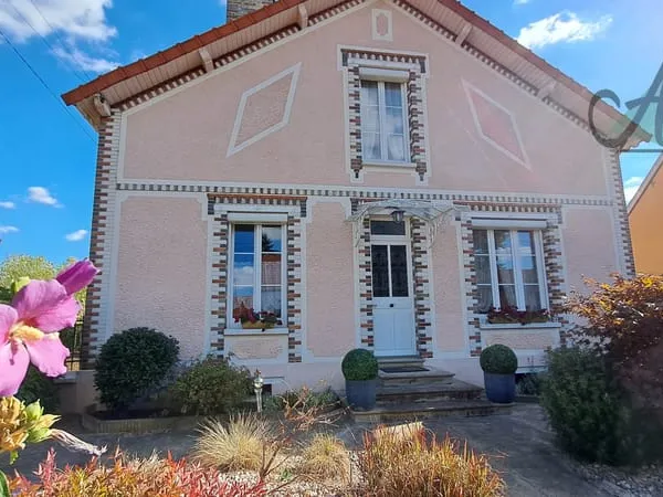 Egriselles le Bocage (89) - Belle maison de 152 m2 avec 4 ch