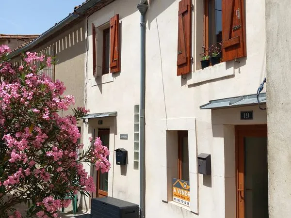 NOUVEAU PRIX Maison T4 avec 2 x T2 independants pres de Carcassonne