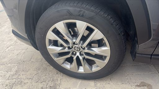 Toyota RAV4 2.5 VVT-i 222 Hybrid AWD e-CVT - Lounge – 2022 – 82600 km – Hybride essence – Boîte Automatique — photo 23