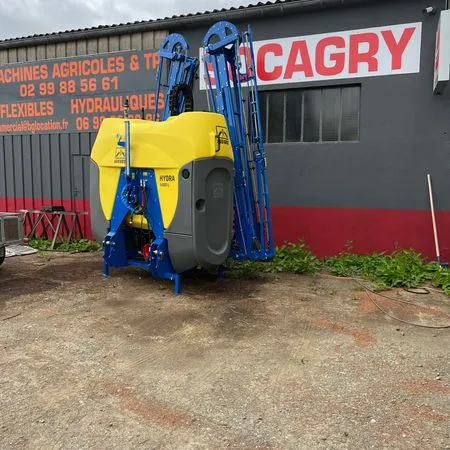 Vends fond de commerce matériels agricole et TP