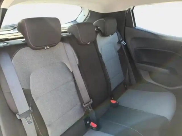 Renault Clio 1.0 tce 90ch evolution — photo 12