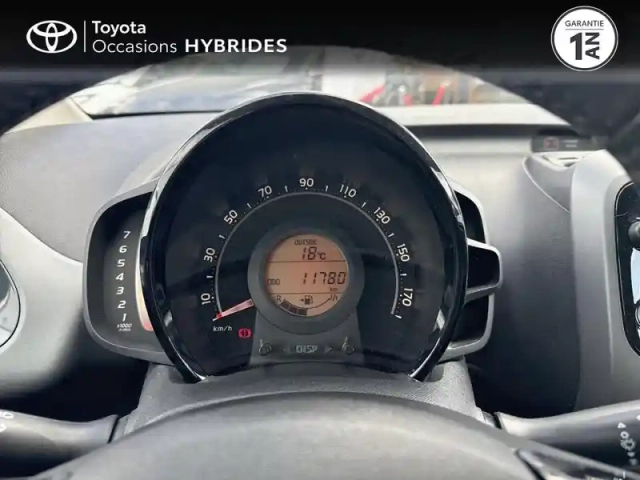 Toyota Aygo 1.0 vvt-i 72ch x-play 5p — photo 14