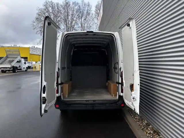 Renault Master 2.3l 135ch f3500 l1h2 confort — photo 6