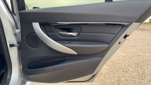 BMW Serie 3 318d 150 Steptronic8 - M Sport – 2016 – 153672 km – Diesel – Boîte Automatique — photo 13