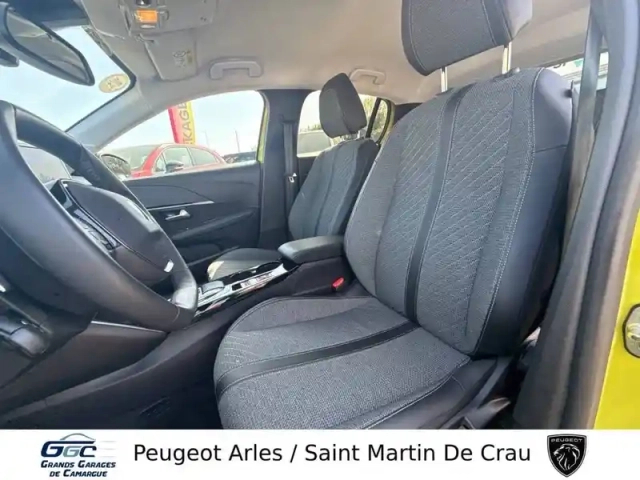 Peugeot 208 hybrid 100 e-dcs6 — photo 9