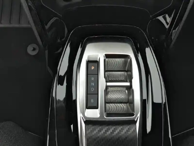 Peugeot 208 electrique 50 kwh 136ch — photo 47