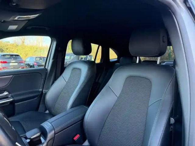 Mercedes Gla 200 d progressive line — photo 14