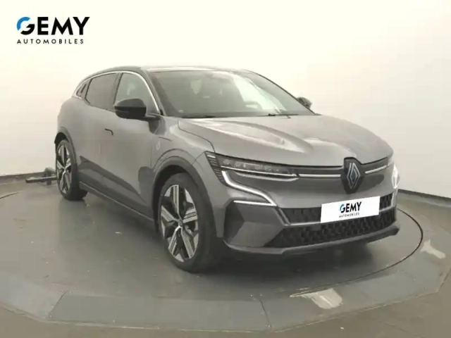 Renault Megane e-tech 220 ch autonomie confort gsr2 — photo 19
