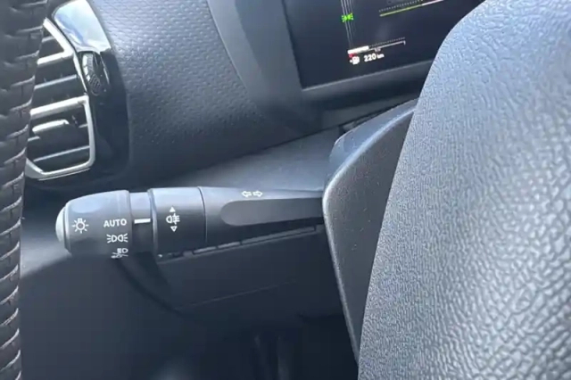 Citroën C4 hybride 145 e-dcs6 — photo 14