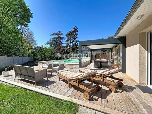 Maison 5 pièces 145 m²
