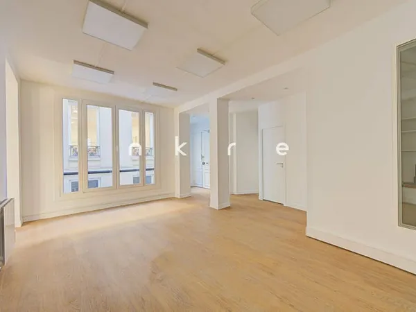 Bureaux 79 m²