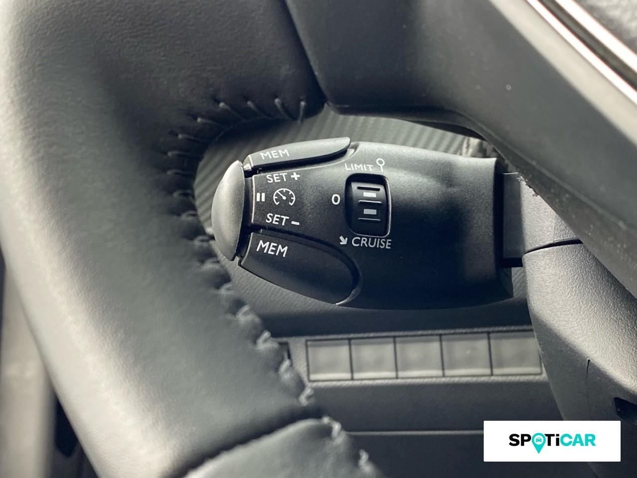 Peugeot 208 e-208 136ch 50 kwh allure — photo 17