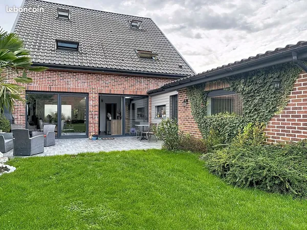Villa 7 pièces 200 m²
