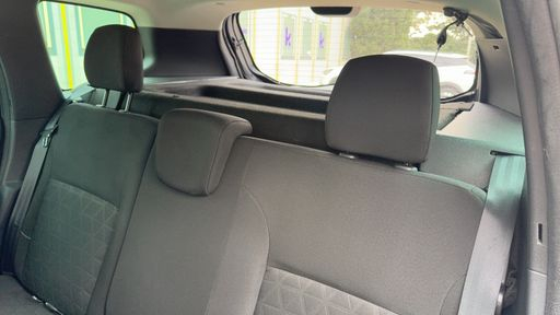 Dacia Duster 1.5 dCI 110 - Prestige – 2015 – 149178 km – Diesel – Boîte Manuelle — photo 28