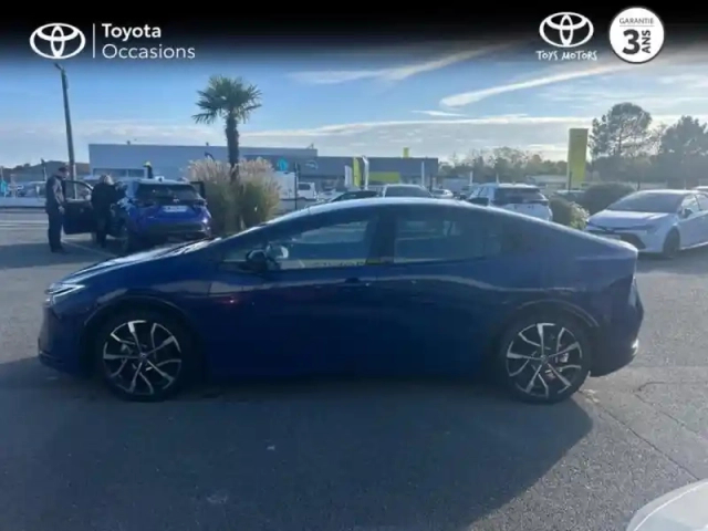 Toyota Prius hybride rechargeable 223ch design phe — photo 21