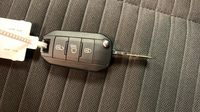 Peugeot 208 1.2 PureTech 100ch S&S Style 118g — photo 16