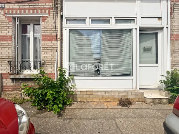 Local commercial 3 pièces 49 m²