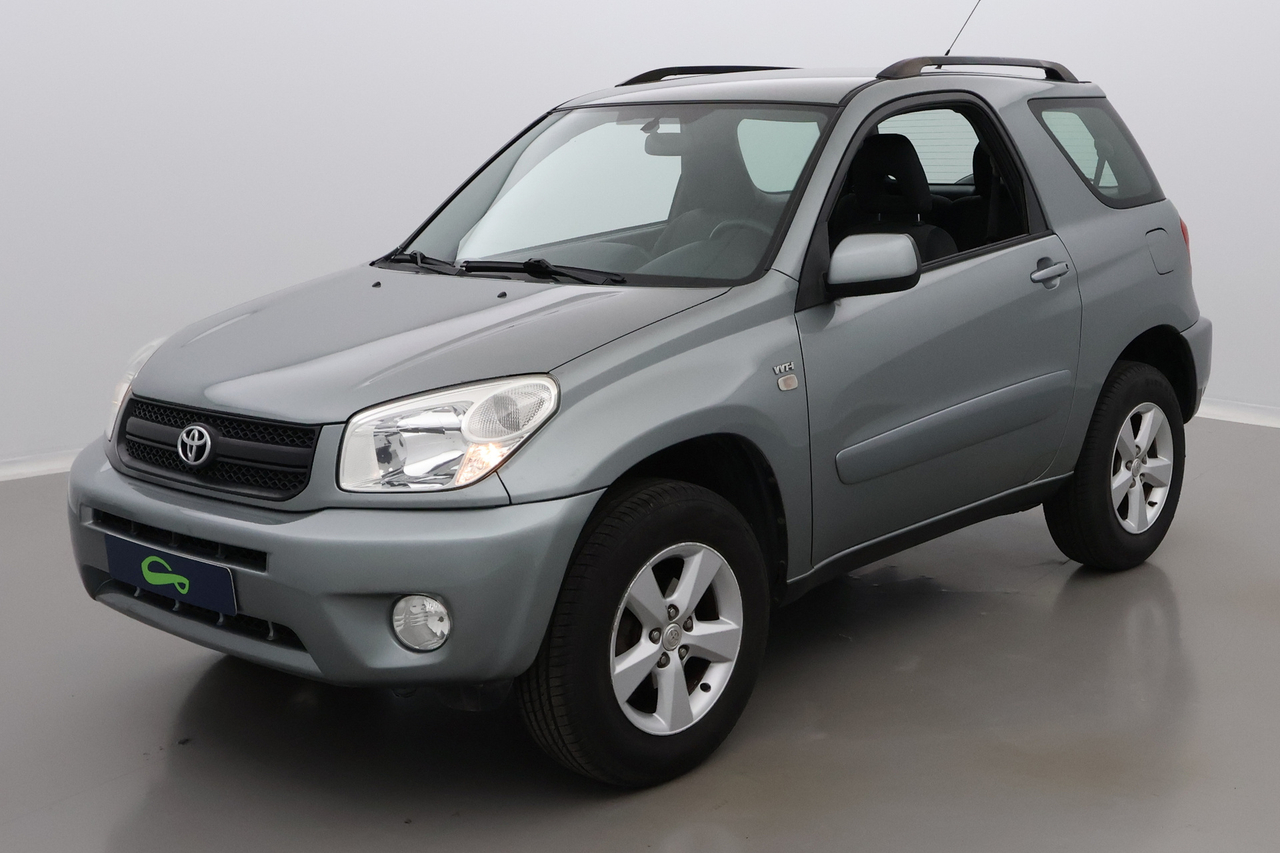 Toyota RAV 4 — photo 1