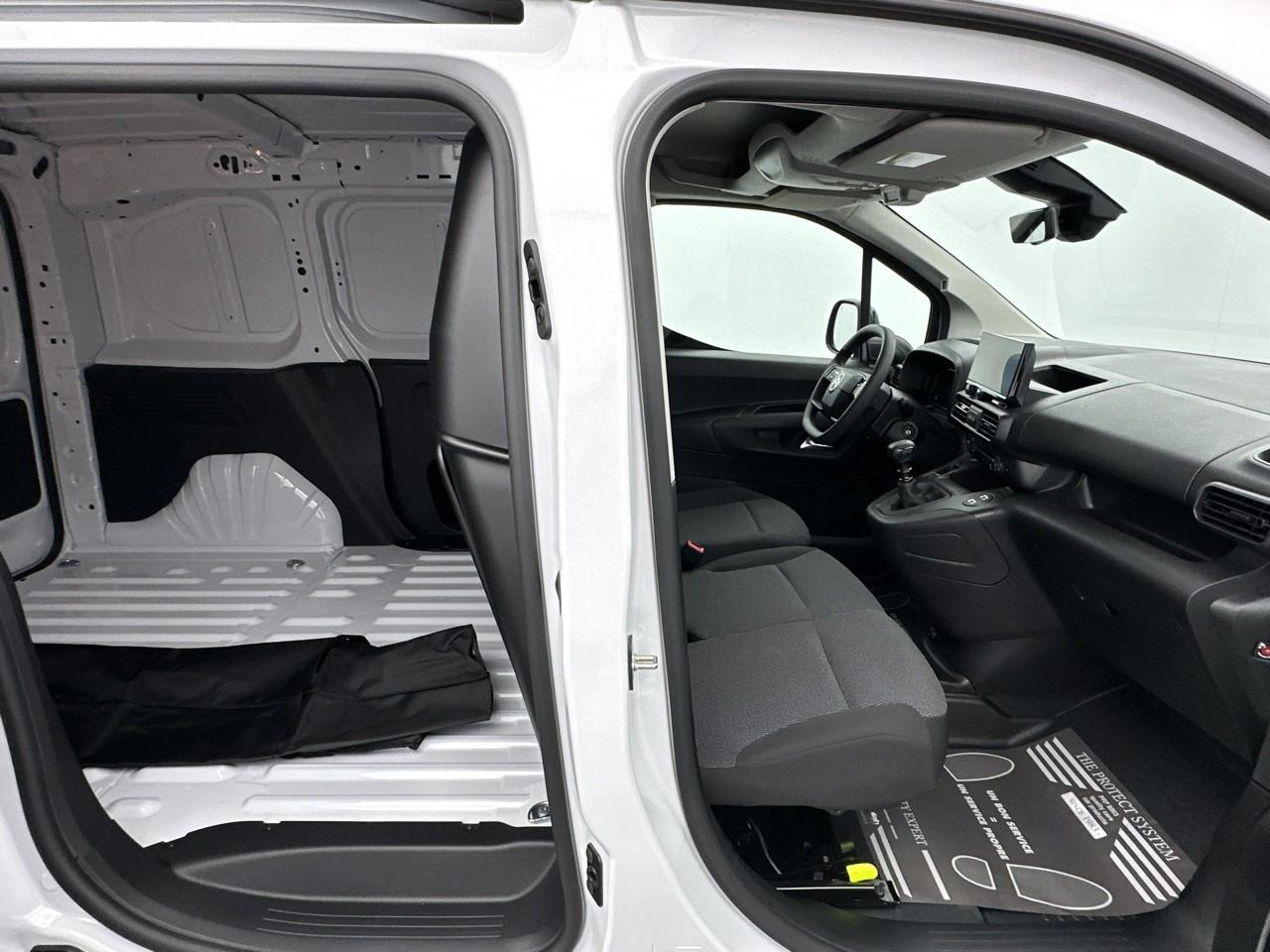 Citroën Berlingo van m diesel 100 ch manuelle — photo 11
