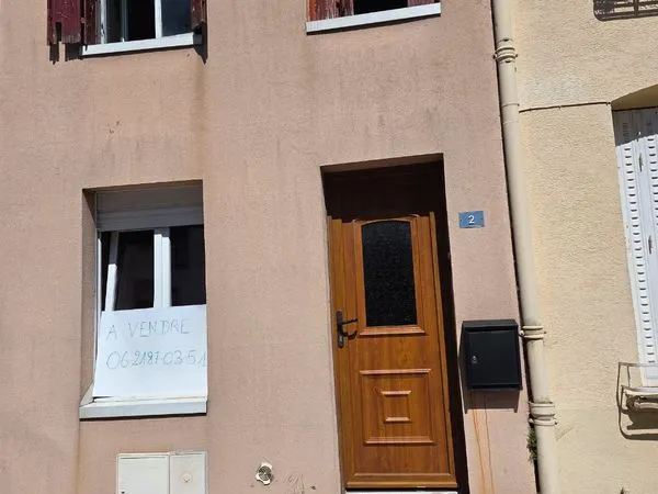 Vend maison a renover