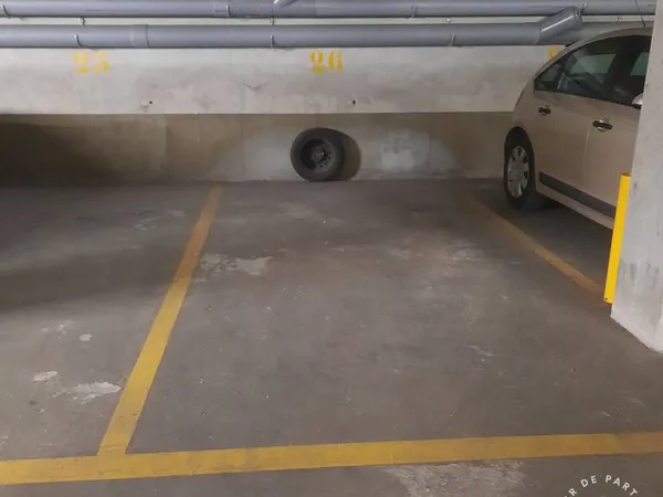 Garage/Parking
