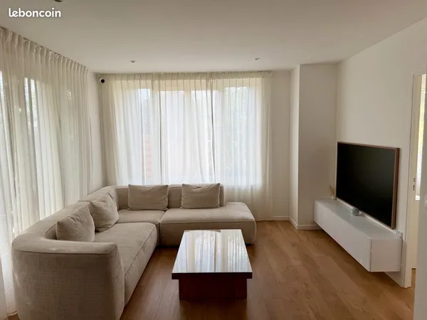 Appartement entièrement rénové de 86m2