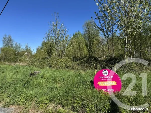 Terrain 1 500 m² La Chatre