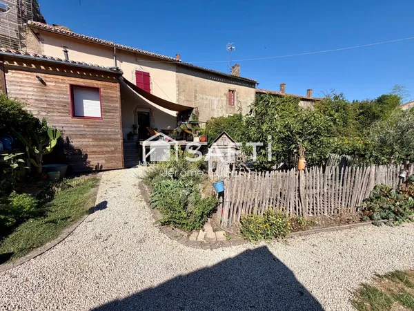 Maison pleine de charme rénovée - Cadre calme proche château