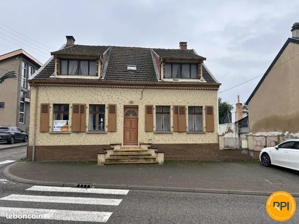 Propriété 8 pièces 147 m²